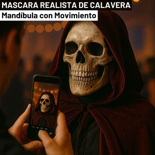 Mascara realista de calavera con mandíbula en movimiento