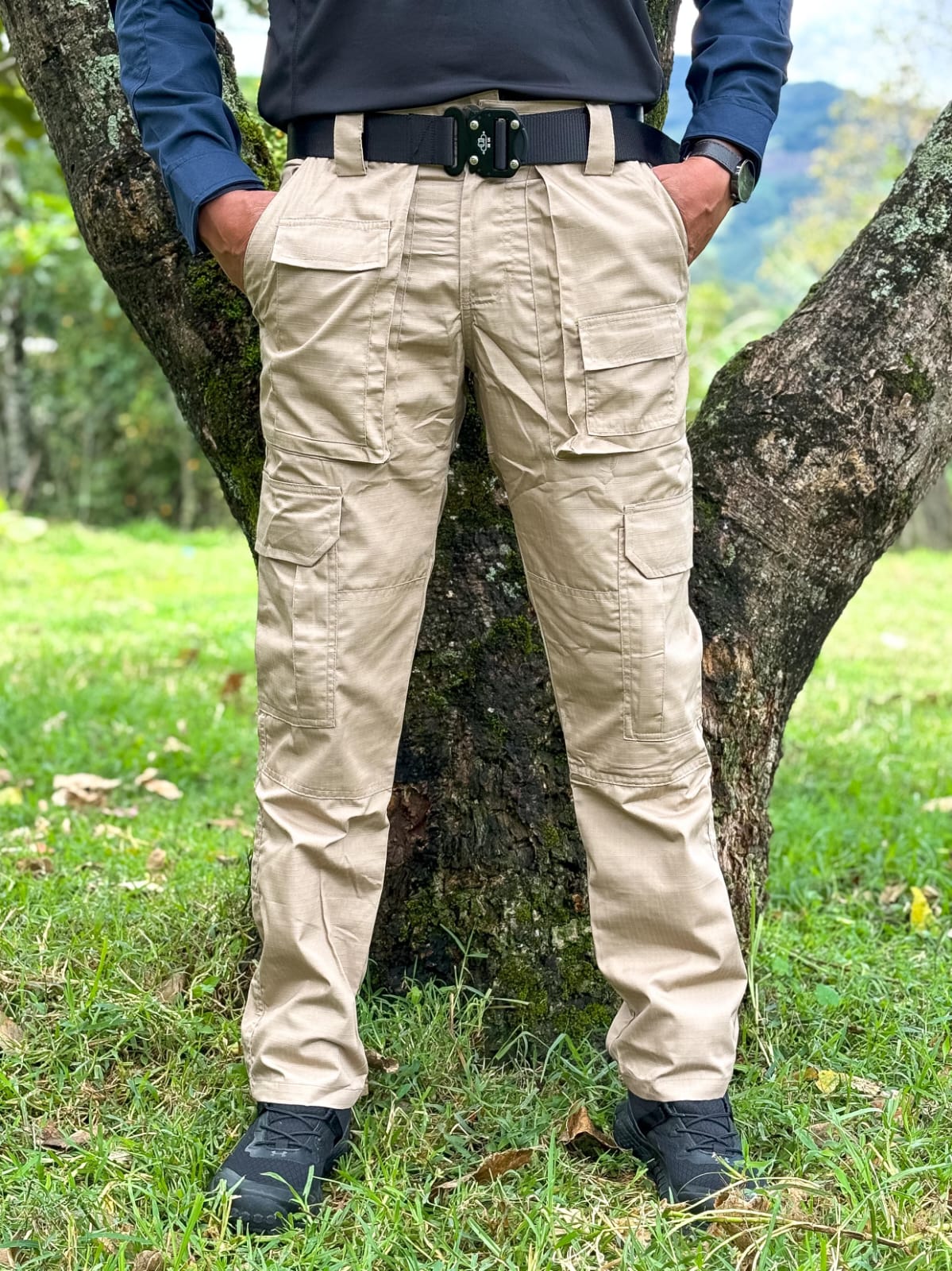 Pantalón táctico modelo rescate 8 bolsillos