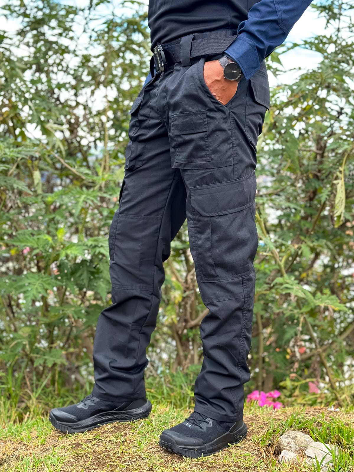 Pantalón táctico modelo rescate 8 bolsillos