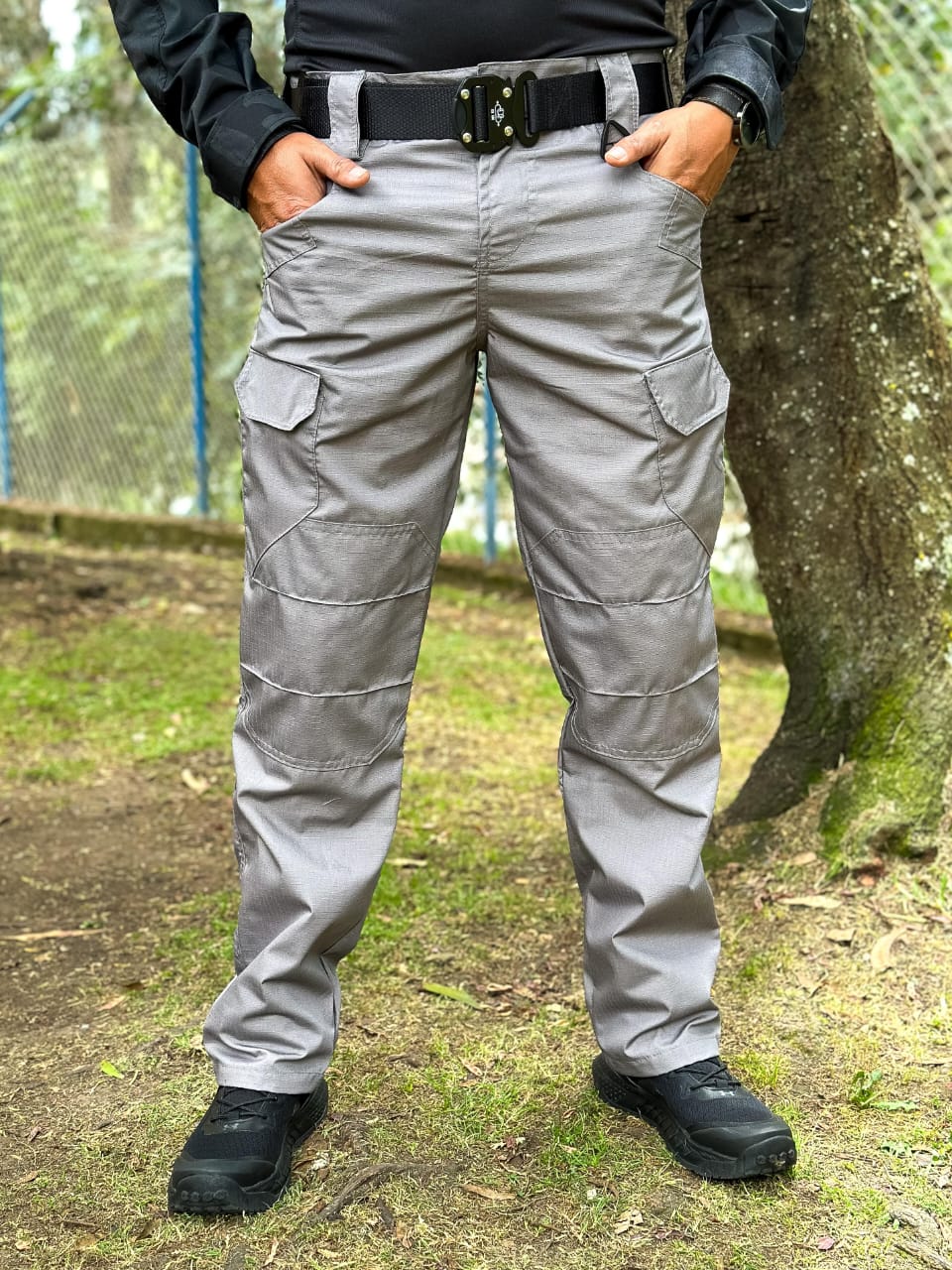 Pantalón táctico modelo rescate 8 bolsillos