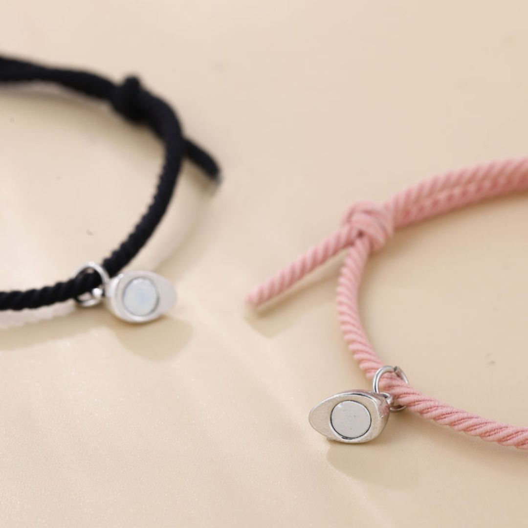 Set X 2 LinkLove Bracelets🌈: La Magia de Dos Corazones Conectados + Bono descuento próxima compra💗