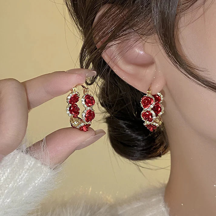 ARETES ROSAS CLASSIC: EL TOQUE DE ELEGANCIA Y SOFISTICACIÓN| JOYERIA EUROPEA